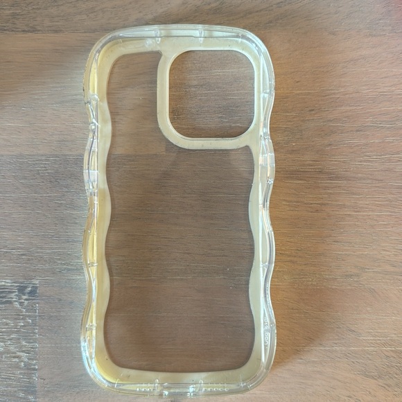 Curly Wave iPhone 13 Pro Case in Yellow - Picture 3 of 4